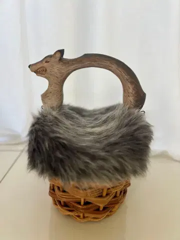 KIYATA 늑대 바스켓백