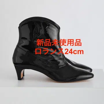 [ 미사용 새상품 로 ] 숏부츠(24cm)