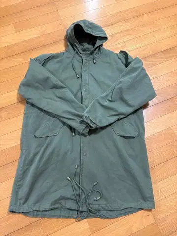 올리브 그린 후드 부착 모즈 코트 M-51