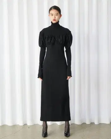 FETICO 퍼프 슬리브 니트 드레스 블랙