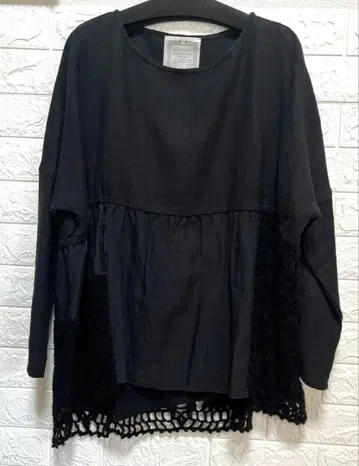 BEARDSLEY 린넨울 레이스 블라우스 개럴개런트