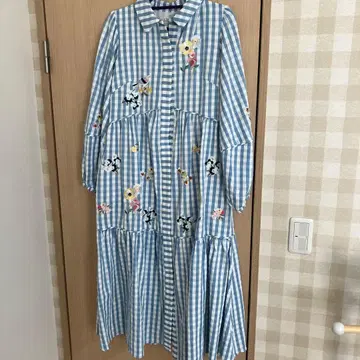 chesty 자수 블루 화이트 체크 원피스