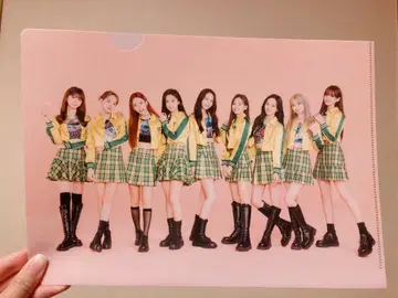 완판템 미사용 NiziU A4 클리어 파일 전원 집합