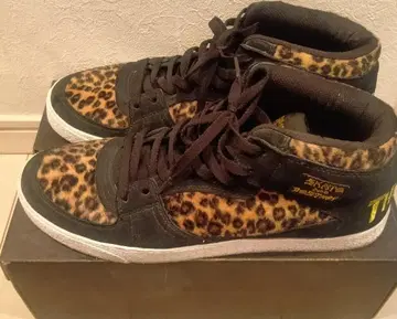 THRASHER (스니커즈) 레오파드 무늬