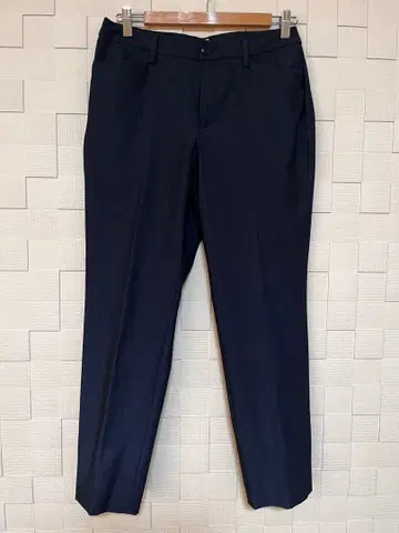 네이비 슬랙스 심플한 디자인