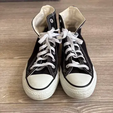 컨버스 블랙 하이컷 스니커즈