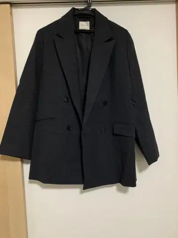 24AW 데미룩스 빔즈 다크 그레이 더블 브레스트 테일러드 자켓