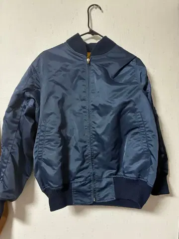 네이비 MA-1 자켓