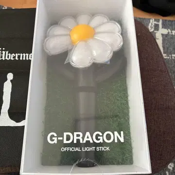 G-DRAGON 응원봉. 주머니 포함.