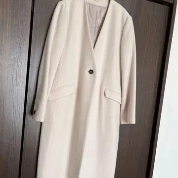 로페 노카라 롱 코트 아이보리