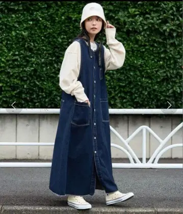 썸씽 프릭스스토어 별주 버튼 플라이 점퍼 스커트