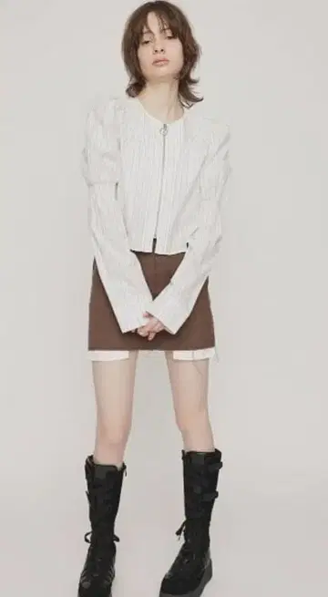 SLY ZIP 스트라이프 패턴 프론트 블라우스