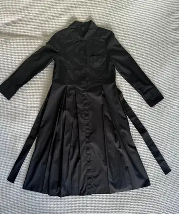 새상품급 COS 블랙 셔츠 원피스 긴팔 플레어 디자인