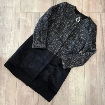 JUSGLITTY 트위드 절개 롱 코트