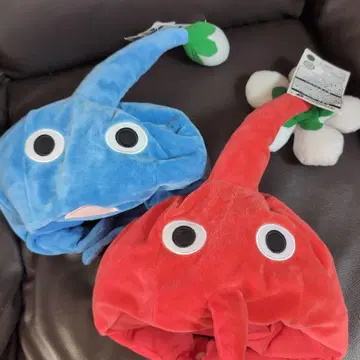 피크민풍 캐릭터 모자 (파랑, 빨간색)