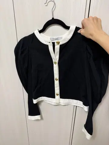 셰리에 sheller 가디건