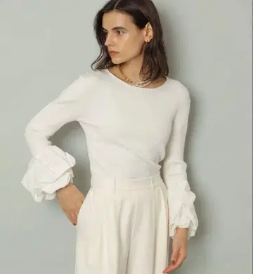 CADUNE 소매 벌룬 니트 화이트 카듀네