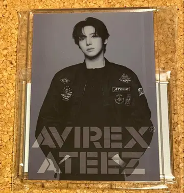 ATEEZ AVIREX 콜라보 아크릴 스탠드 윤호