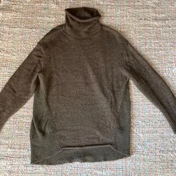 pas de calais 브라운 계열 카키 그린 터틀넥 스웨터 34