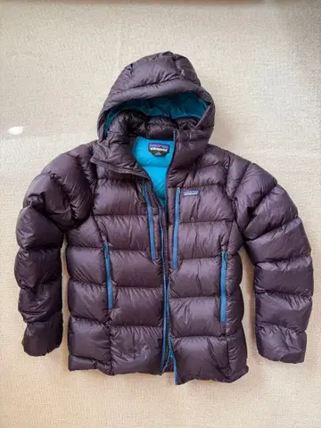 patagonia 다운 자켓 S 사이즈 다크 퍼플 (새상품급)