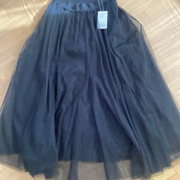 스픽 앤 스팬 샤샤 스커트