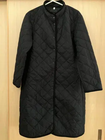무인 세탁 가능한 충전솜 퀼팅 코트 블랙 S 사이즈