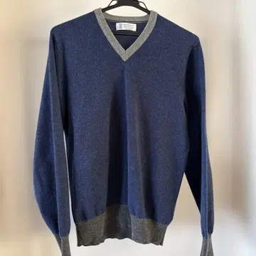 네이비 V넥 스웨터 48