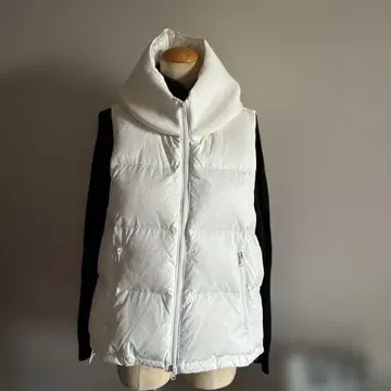 화이트 다운 베스트