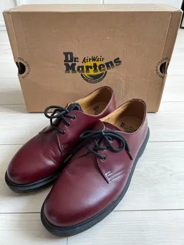 닥터 마틴 버건디 레이스업 슈즈 3홀