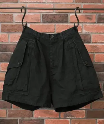 Gurank for khaki 'CH Cargo shorts' -BLK-