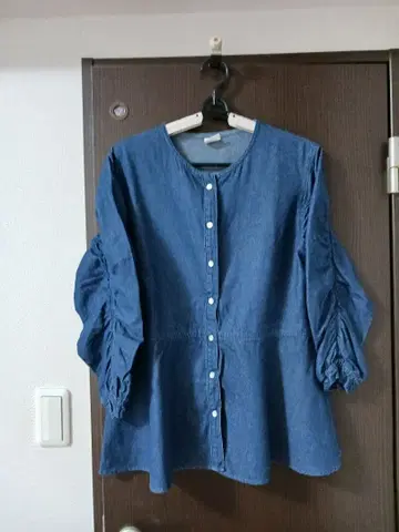데님 페플럼 블라우스