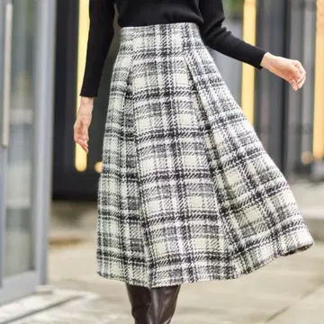 tocco closet 체크 무늬 트위드 턱 플레어 스커트