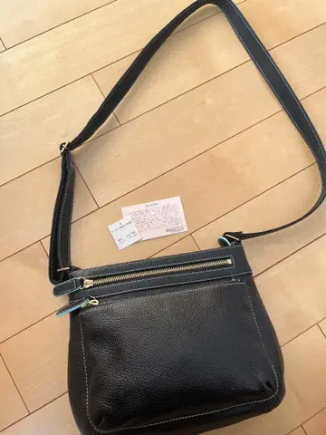 천연 가죽 블랙 숄더백