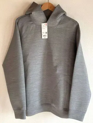 새상품 UNIQLO 울트라 스트레치 드라이 맨투맨 풀 후드티 그레이