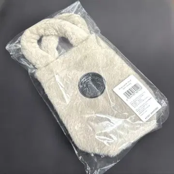 스타벅스 홀리데이 2025 보틀 숄더백 퍼 베이지