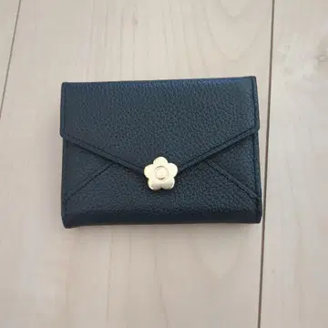 MARY QUANT 블랙 3단 폴더형 지갑