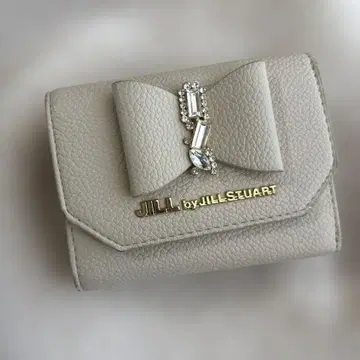 JILL by JILL STUART 3단 폴더형 지갑