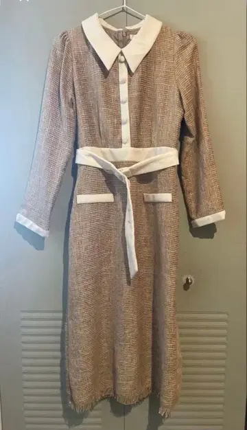 MILA 긴팔 무릎 기장 원피스 벨트 포함 sizeM