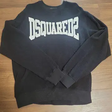 DSQUARED2 블랙 맨투맨 트레이닝복