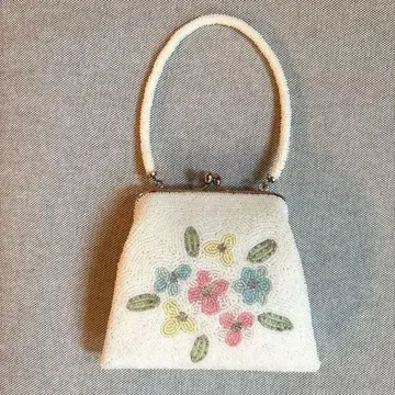 비즈 꽃 무늬 가마구치 미니백 레트로