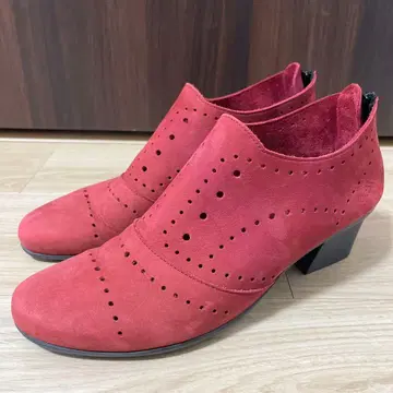 새상품급! arche 천연 가죽 숏부츠 39 보르도 24.5cm 부티