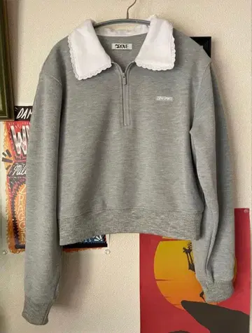 GROVE 한국 카라 부착 맨투맨