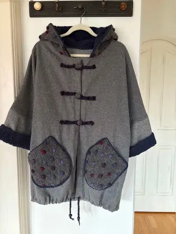 핸드메이드 후드 부착 그레이 울 코트