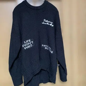 BOYS' ROOM 블랙 니트 스웨터