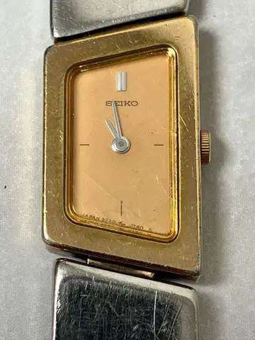 가동품 SEIKO 세이코 쿼츠 여성용 시계 2E20-5610