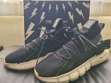 LI-NING NEIL BARRETT 블랙 콜라보 스니커즈