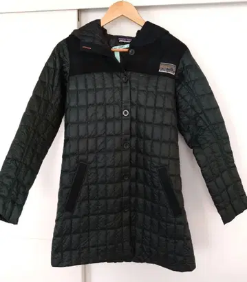 patagonia 다운 자켓 후드 부착 다크 그린 퀼팅