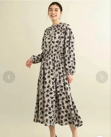 avv 아베베 모노톤 블렌딩 플라워 볼륨 슬리브 원피스