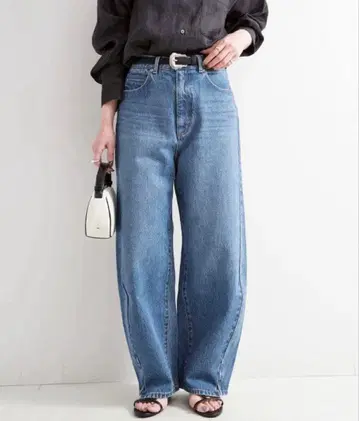 B.C STOCK DU JOUR BARREL BAGGY JEAN