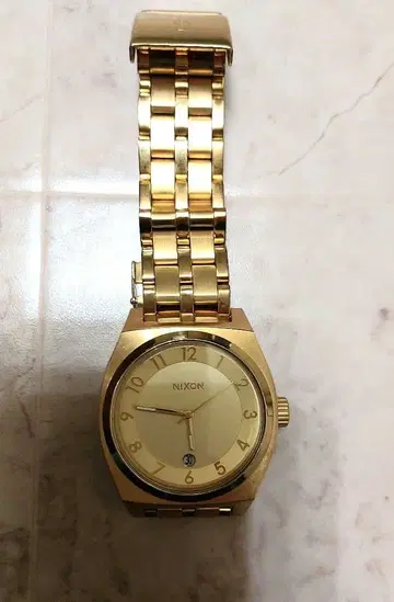 닉슨 모노폴리, 사용감 적음.